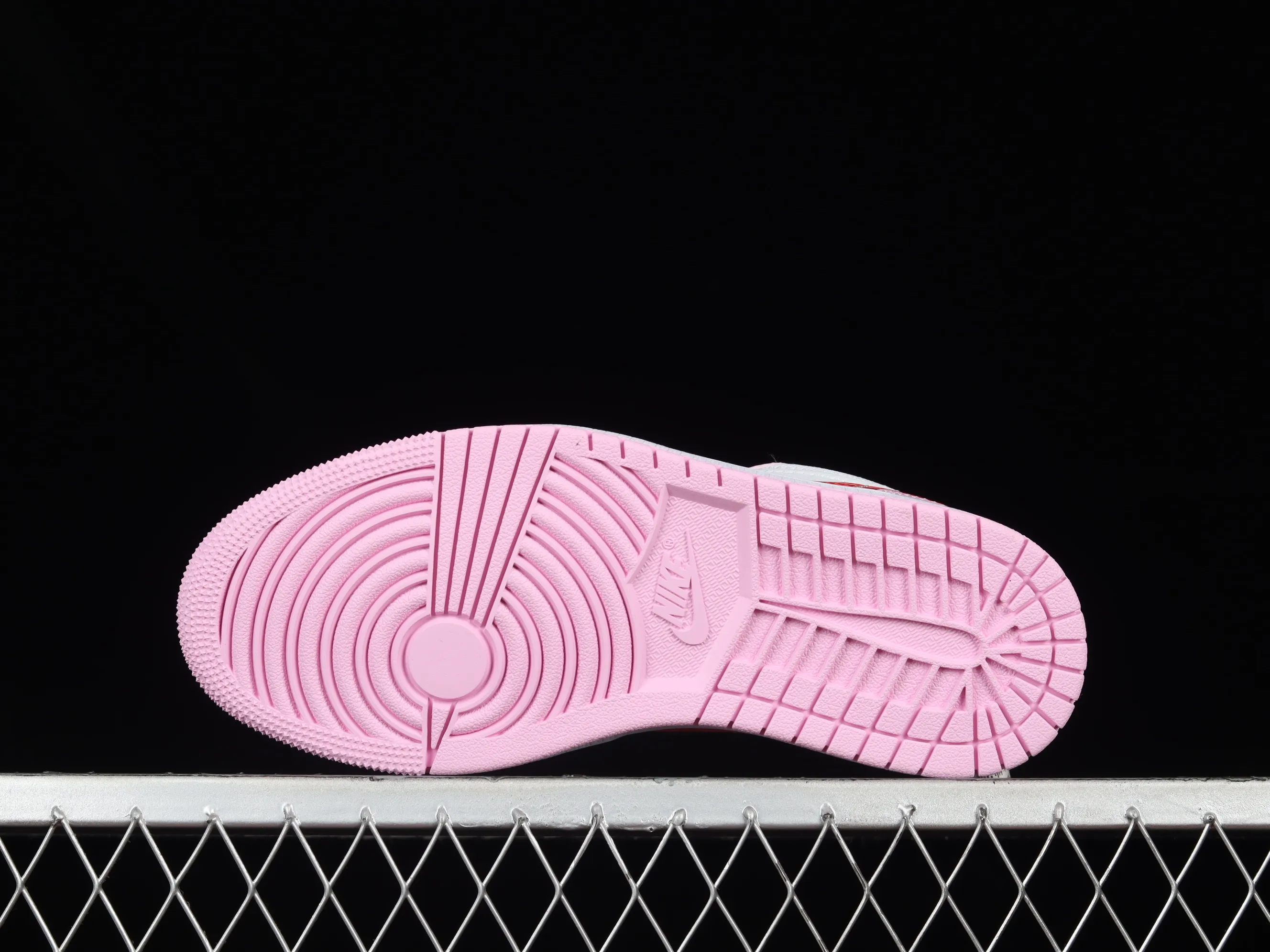 All categories Air Jordan Jordan series basketball shoes Air Jordan 1 Low Z version Air Jordan 1 Low AJ1 Joe 1 white and pink hook low-top casual sneakers DR0758-170